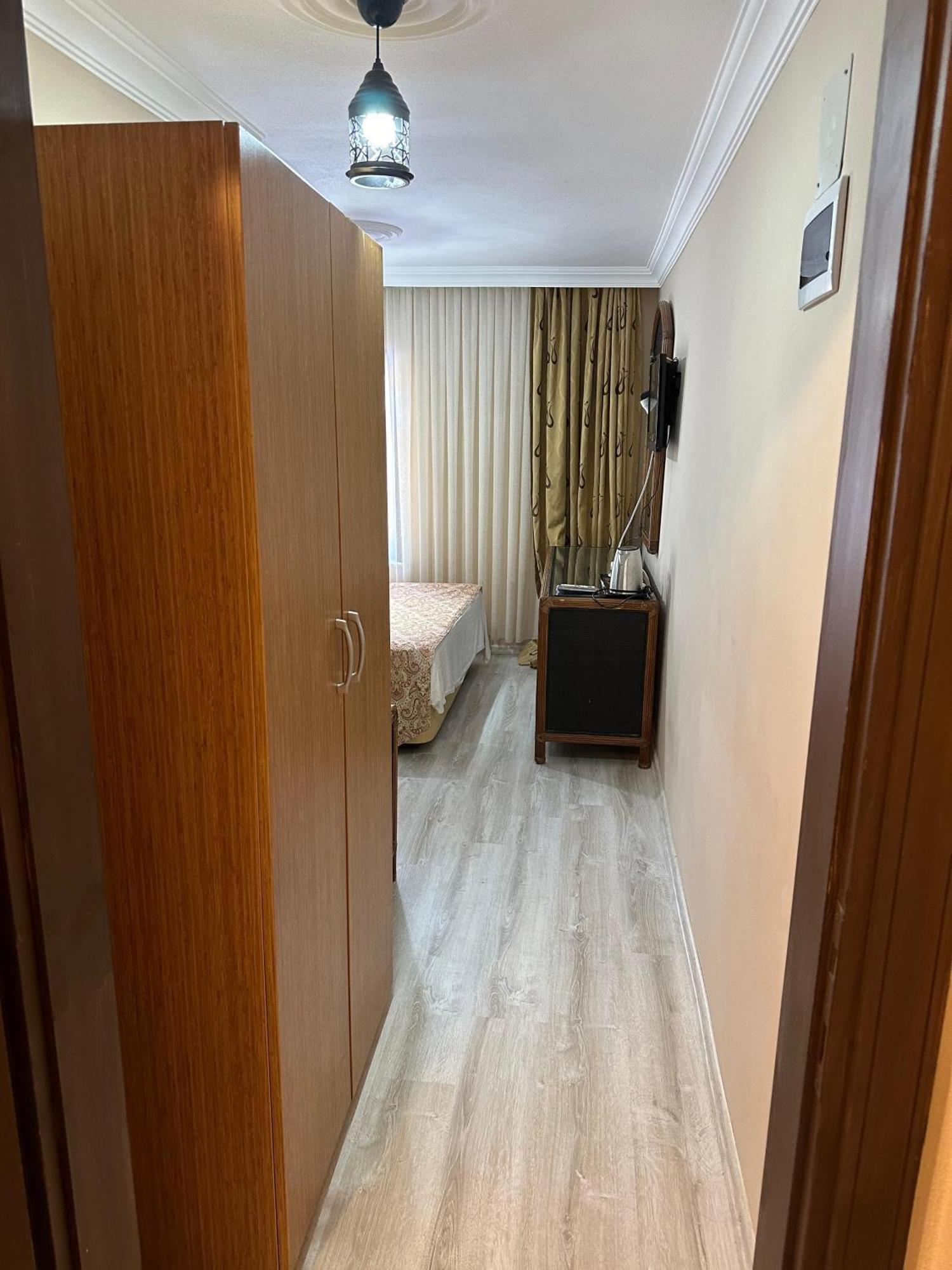 Loost Town Inn Hotel Анталія Екстер'єр фото